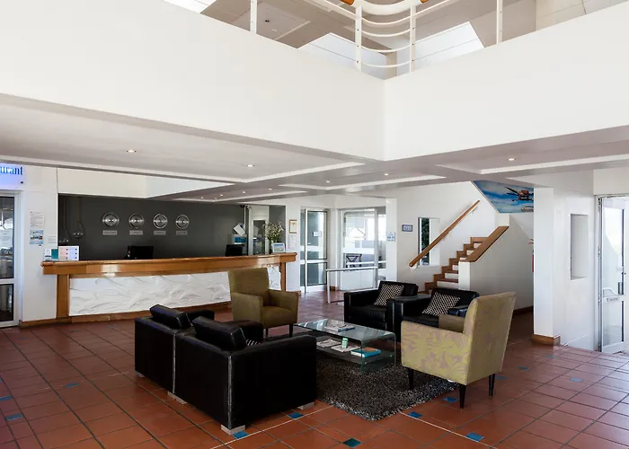 Dolphin Beach Hotel By Singer Group