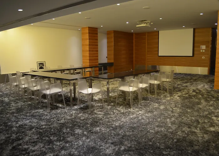 Warwick Stone 55 Hotel Beirut
