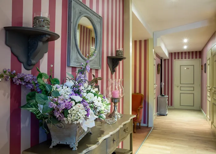 The Originals City, Le Cottage Hôtel, Bruay-la-Buissière (Inter-Hotel)