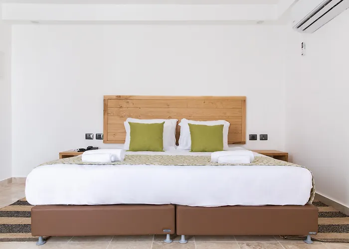 Ramon Suites By Smart Hotels
