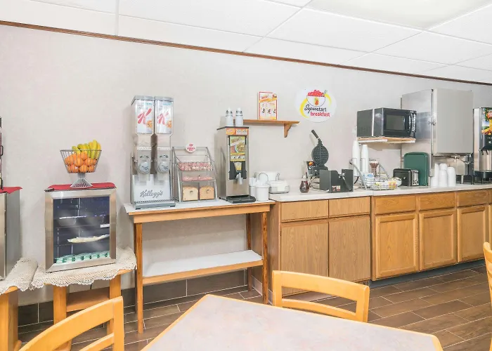 Super 8 By Wyndham Superior Wi