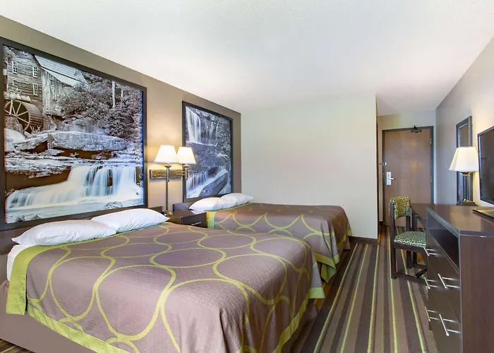 Super 8 By Wyndham Weston Wv Hotel
