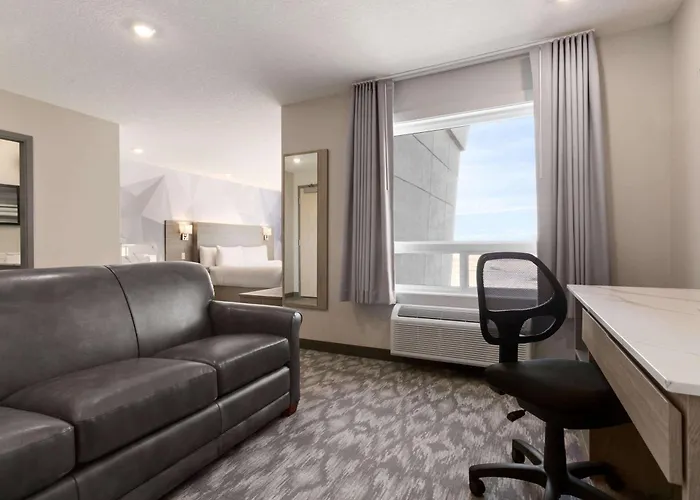 Days Inn By Wyndham Calgary North Balzac
