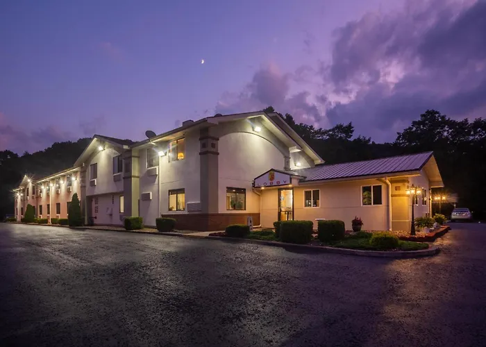 Super 8 By Wyndham Elkins