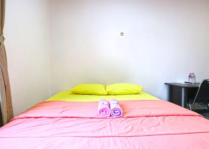 Saloka Guest House & Residence