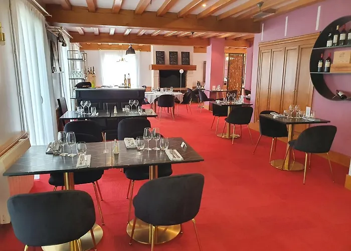 Logis Hôtel Restaurant La Paix