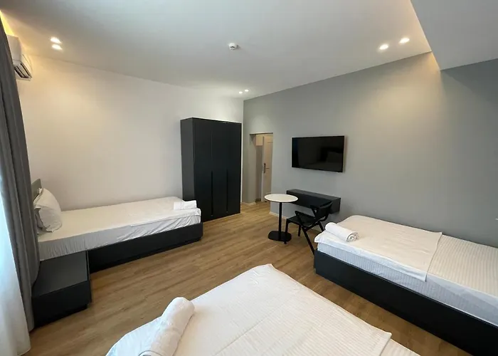 Ladi Rooms