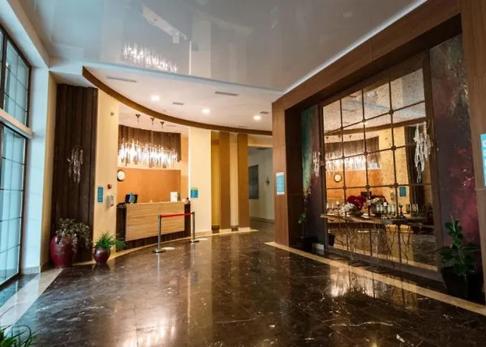Vogue Hotel Resort And Spa - Nabran