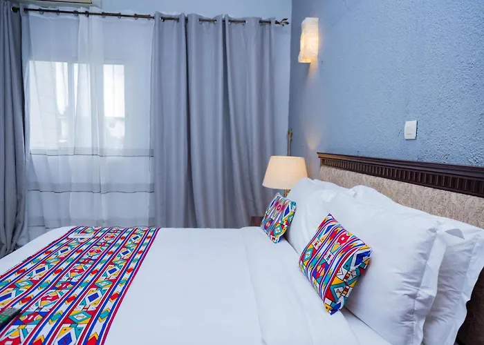 Hotel Hibiscus Blvd Triomphal