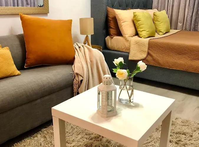 Elegant Condo Staycation In Cainta