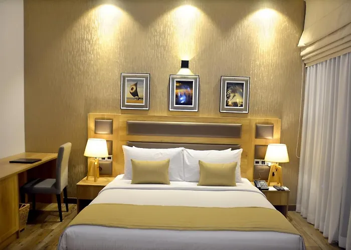 Belmont Boutique Hotel Negombo- Free Airport Shuttle Service