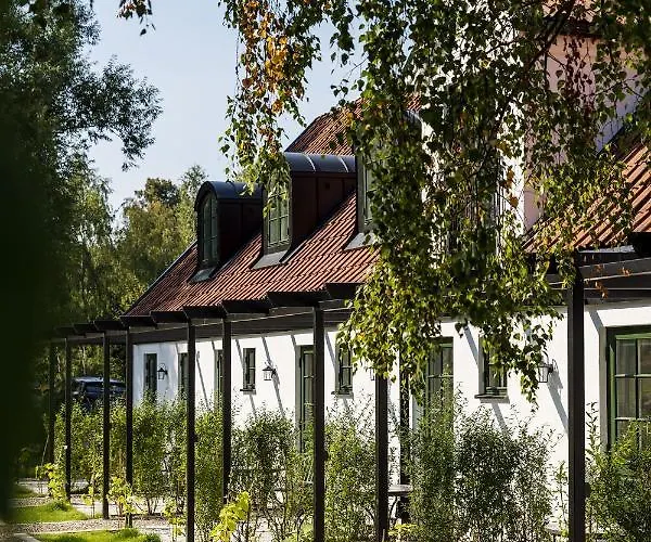 Ekenaes Gard Pa Oesterlen