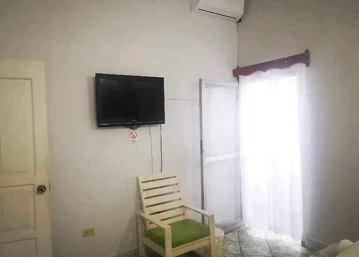 Hostal Tah Itza
