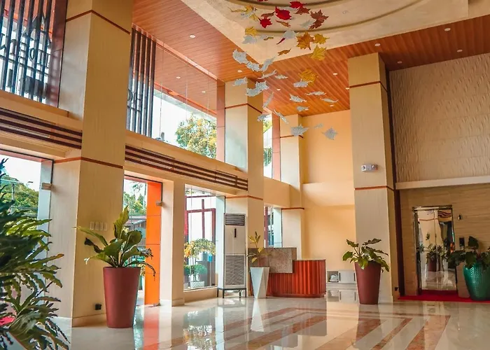 Aya Hotel & Residences Clarin