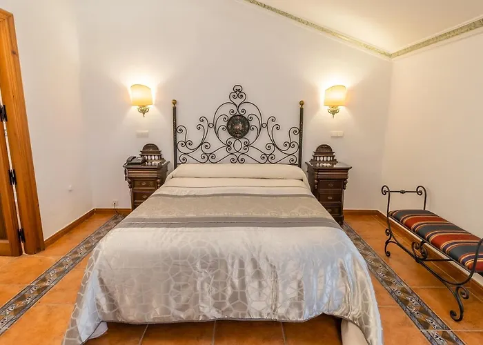 Hotel Santo Domingo De Silos