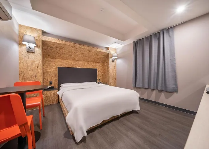 26 Hotel