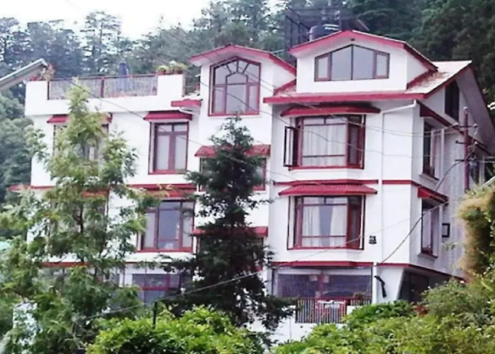 Goroomgo Marc Shimla Near Mall Road - Luxury Room - Excellent Service - Ample Parking - Best Hotel In Shimla