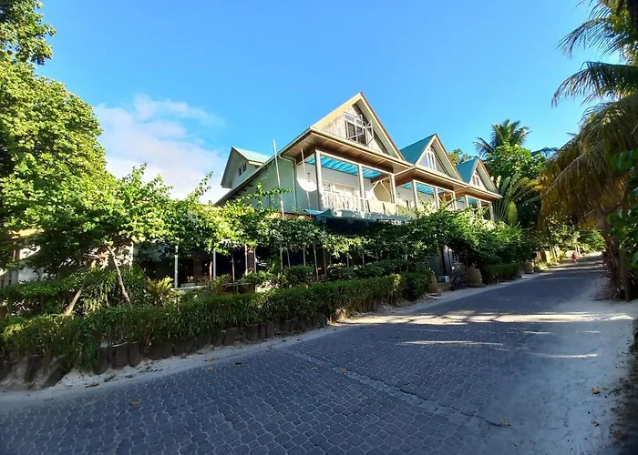 Moonlight Beach Villa