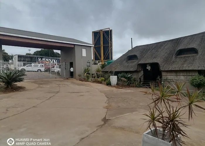Nongoma Lodge & Inn Cc