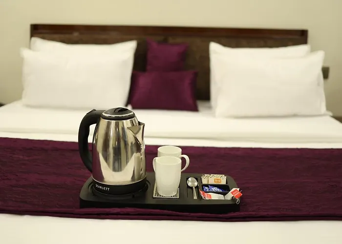 Perfectstayz Value Umra Grace - Near Haridwar Railway Station