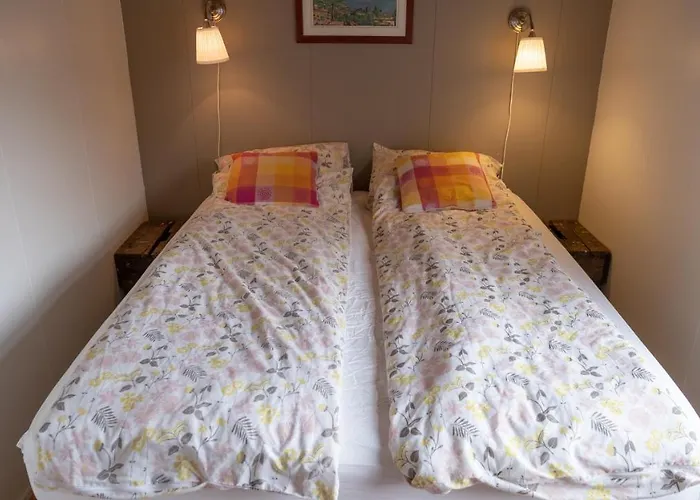 Hotel Djupavik