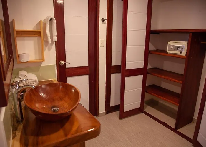 Hotel Punta Faro