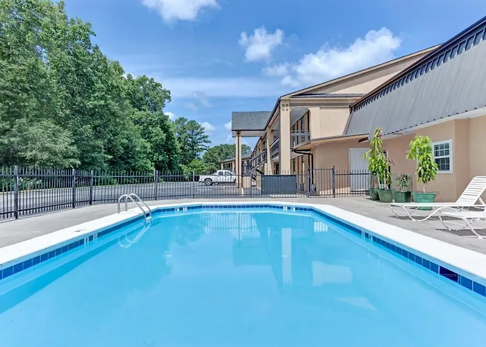 Super Inn&Suites Carrollton