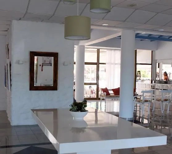 Amore Hotel Apts