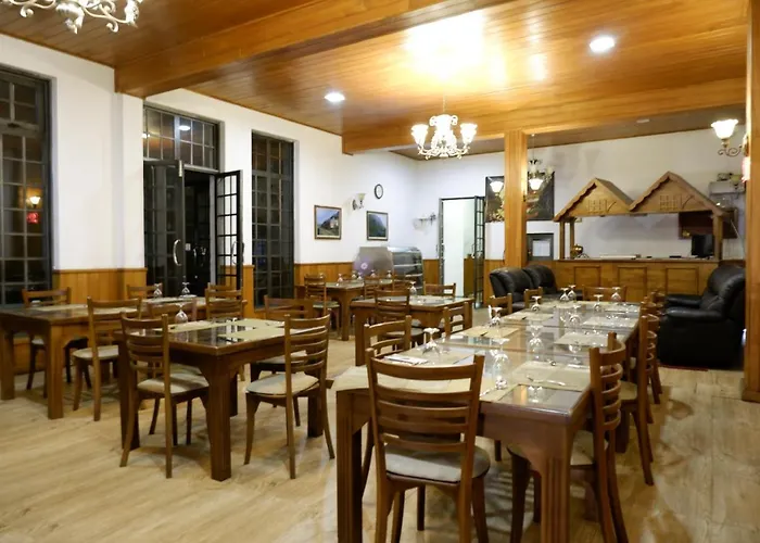Riverside Inn