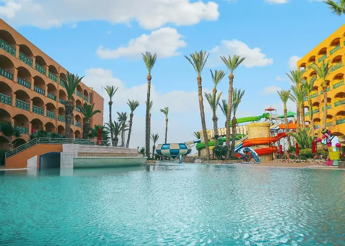 Hotel Marabout - Families And Couples Only