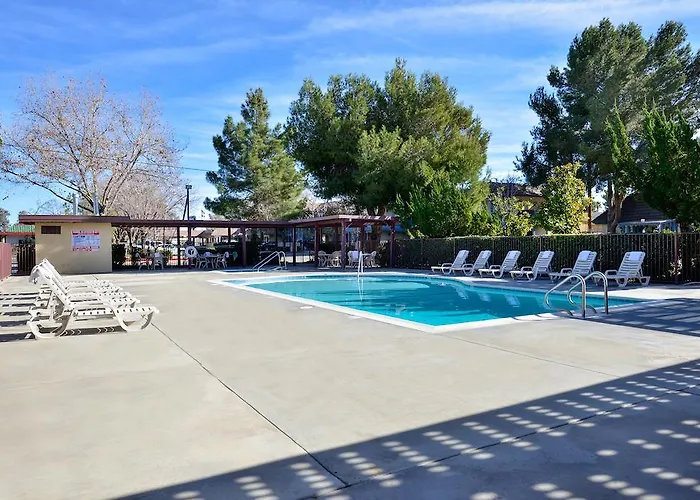Americas Best Value Inn & Suites - Lancaster