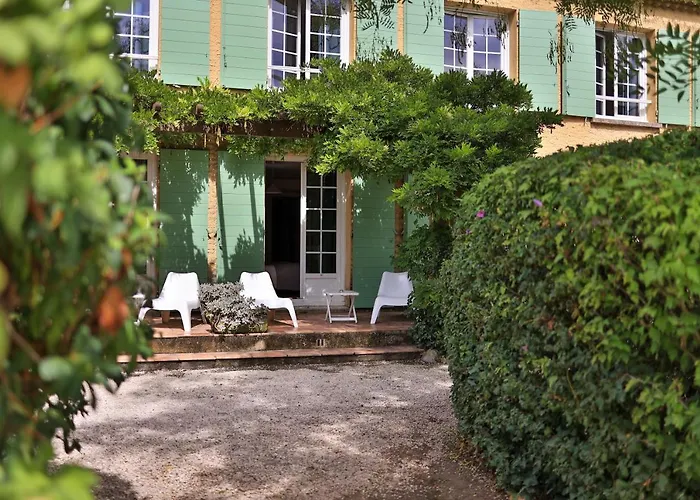 Logis Hôtel Castel Mouisson