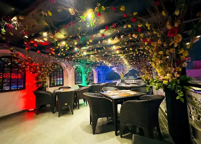 Rose Palace Hotel, Gulberg