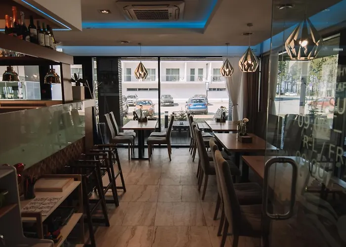 Merepargi Aparthotel & Cafe