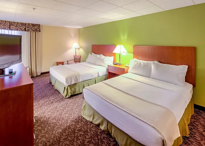 Quality Inn & Suites Downtown Mansfield