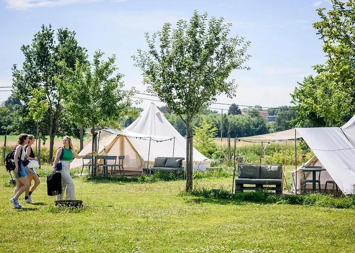 Pluimpapaver Hotel & Glamping