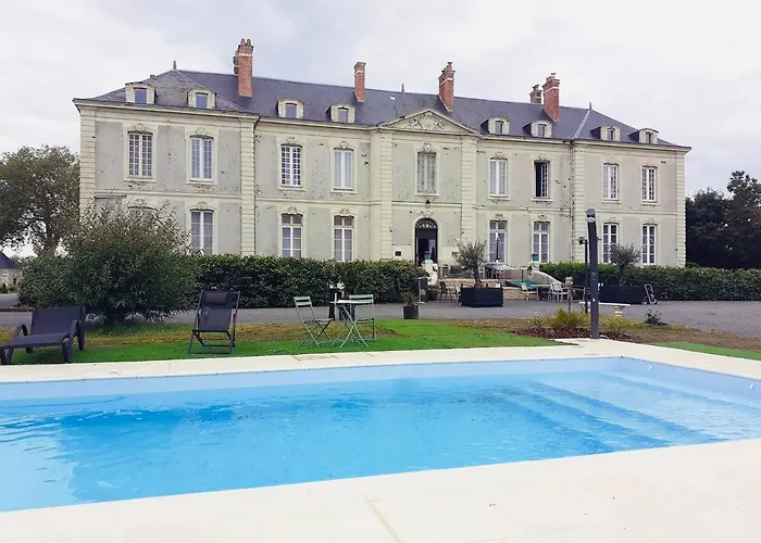 Hotel Particulier Chateau Des Marais Proximite Et Vue Sur Le Lac De Grand Lieu