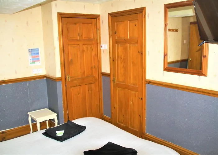 Pine Lodge Hotel
