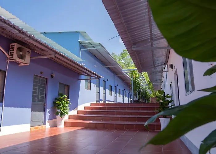 Nha Nghi Vuon Oai Huong Lavender Garden Guest House