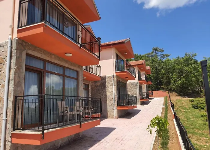La Vie En Rose Hotel By Sogutdagi Isparta