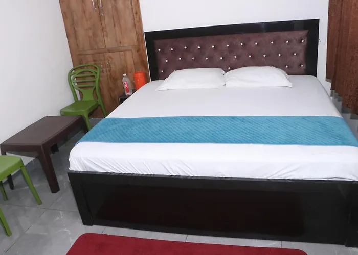Hotel Crown Residency