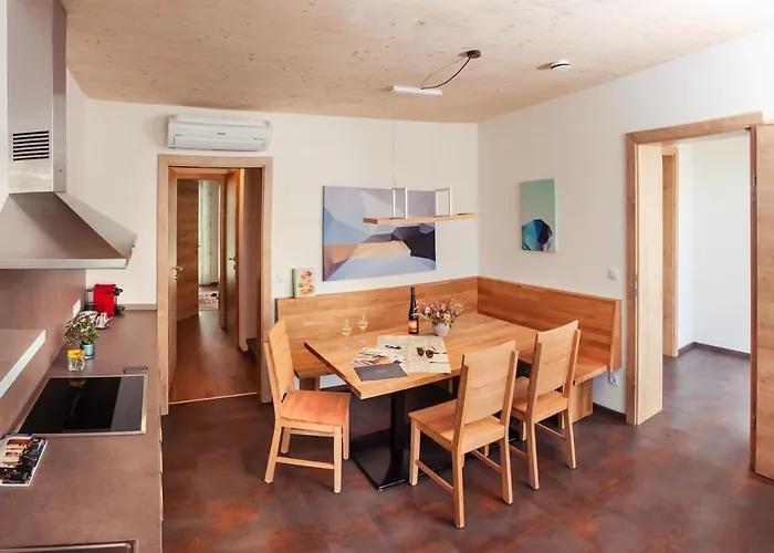 Ad Vineas Gaestehaus Nikolaihof-Hotel Garni