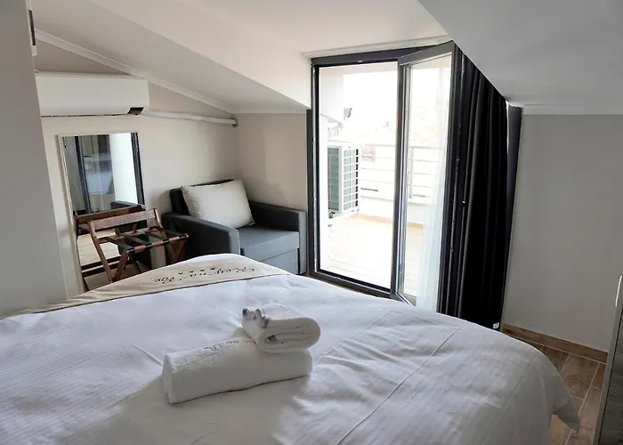Reynabe Boutique Hotel