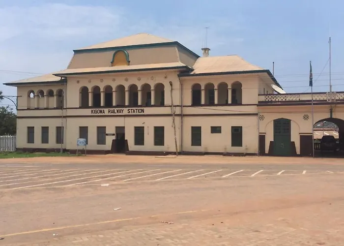 Leaders Lodge