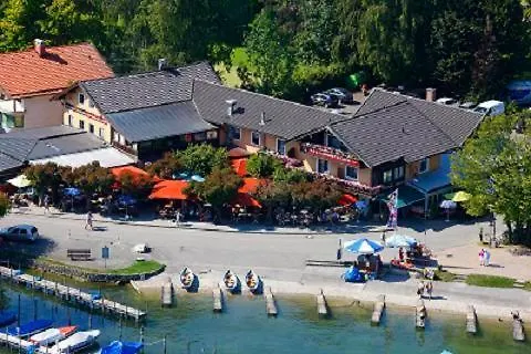 Sieben Zimmer Am See