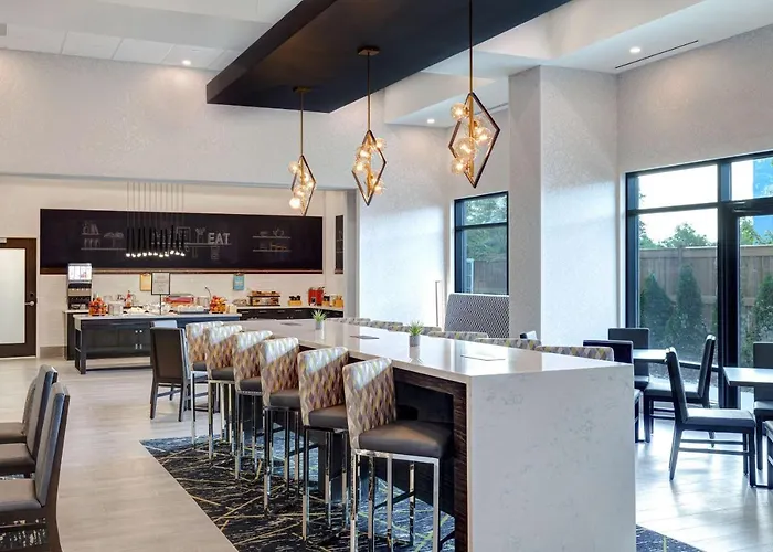 Hampton Inn & Suites Burlington, Ontario, Canada