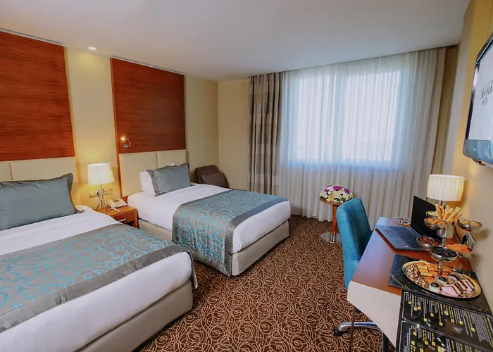 New Park Hotel