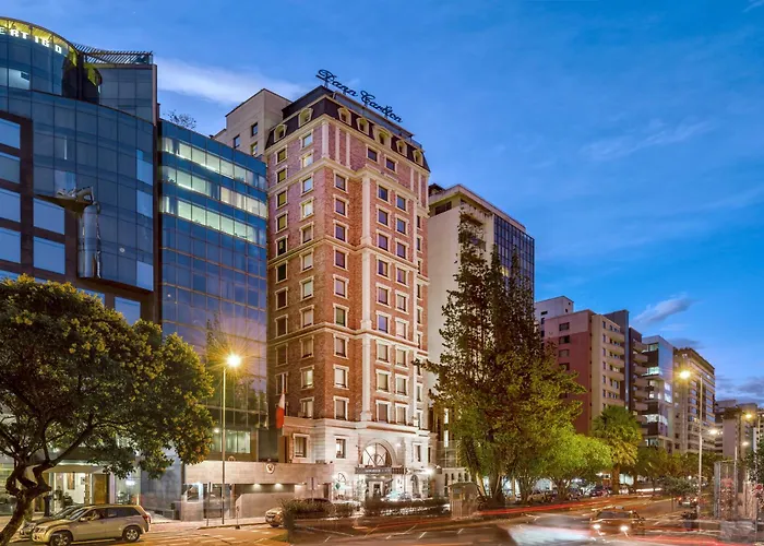 Dann Carlton Quito
