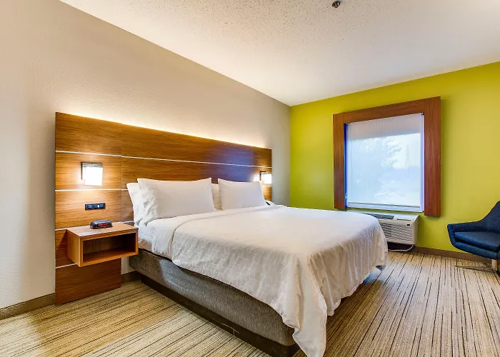 Holiday Inn Express Vincennes