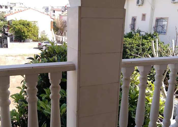 Dinara Apart Hotel